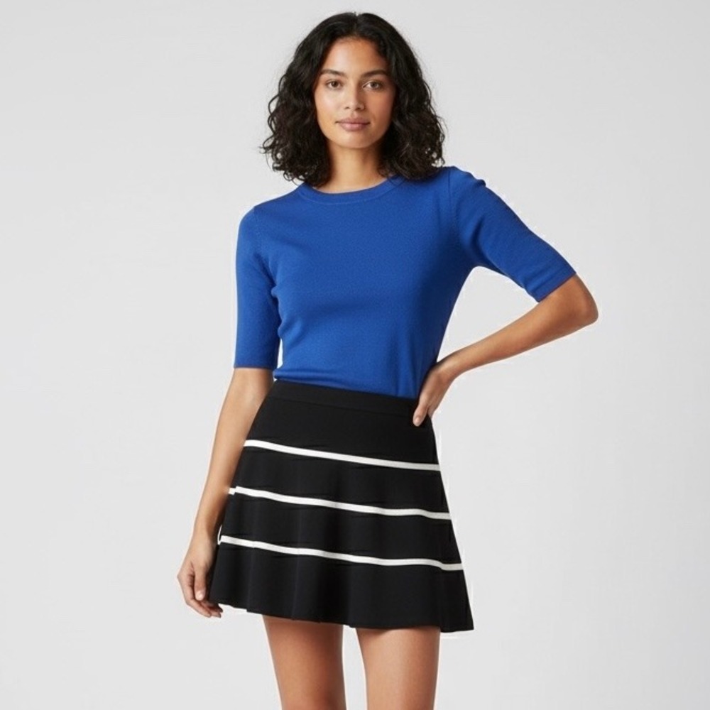 Club Monaco Skater Mini Skirt Women 2 Black White Stripe Minimalist Event Work